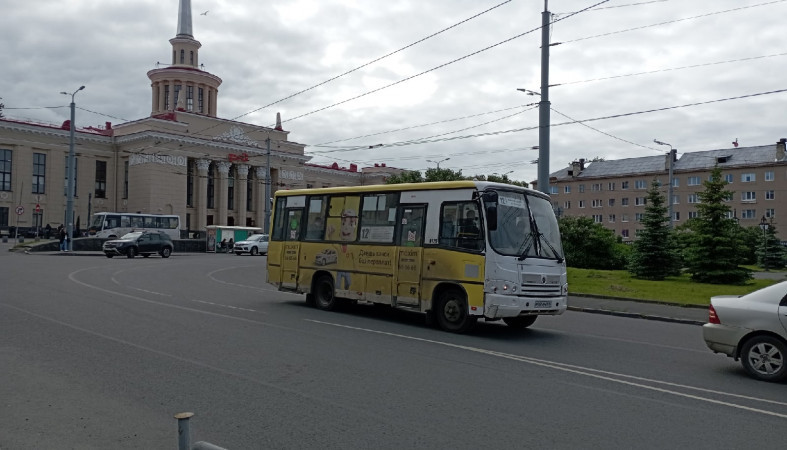 Автобусы изменят маршруты из-за работ на Древлянке