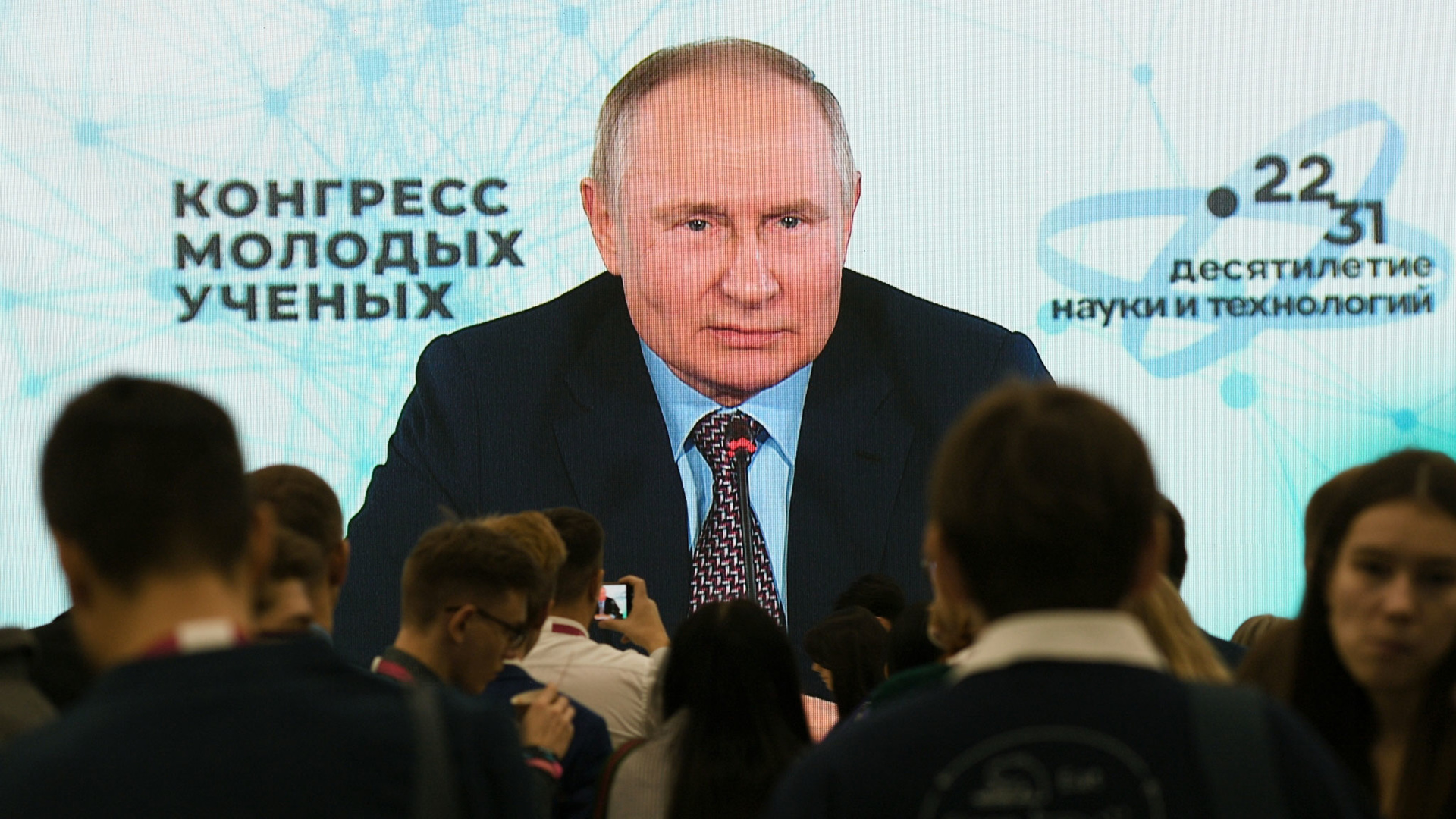 Путин призвал покупать российские товары, не подозревая, что многое «российское» делают в Китае