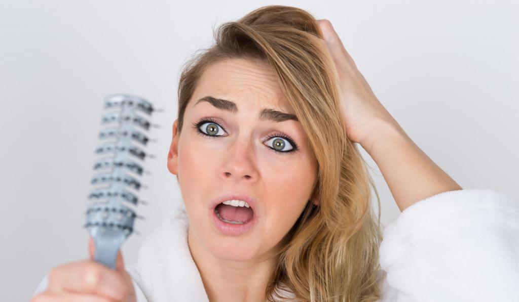 Сколько в день выпадает волос: норма и отклонения