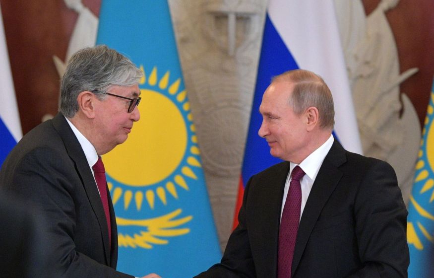 Россия разрешила Казахстану поставлять нефть в Германию вместо себя
