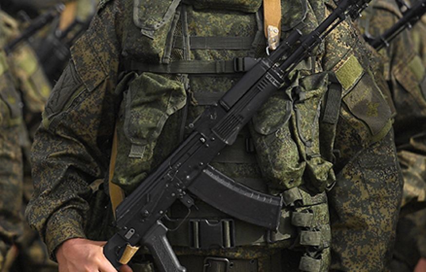 СМИ: Вооруженный солдат сбежал из воинской части в Москве