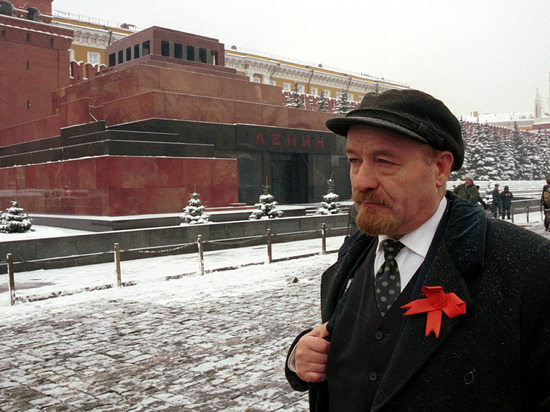 Москвича задержали при попытке украсть тело Ленина из Мавзолея