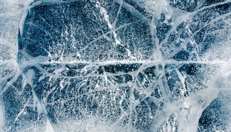 В Петрозаводской губе держится толстый лед