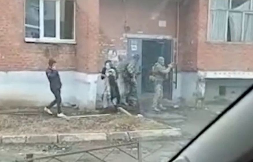 Спецназ отправили на захват обвиняемого в «дискредитации» армии в «Одноклассниках»