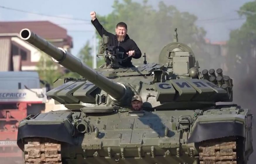 Рамзан Кадыров пообещал въехать в Киев на модернизированном танке Т-72