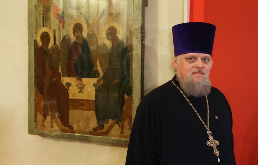 Патриарх запретил в служении главу совета РПЦ по искусству за «воспрепятствование» передачи «Троицы»