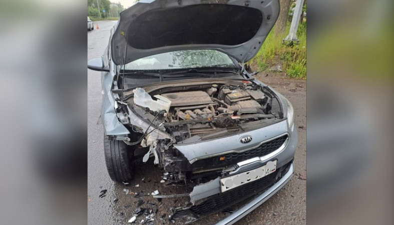 Автоледи в Петрозаводске сбила 8-летнего ребенка и протаранила джип