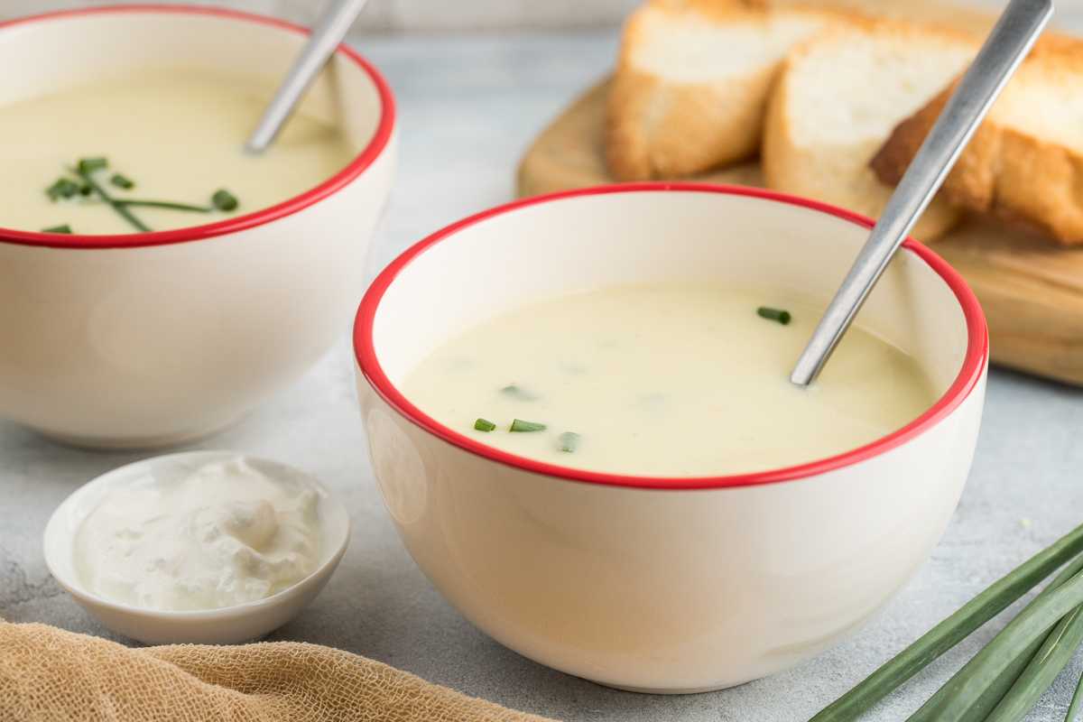 Замечательный картофельный суп Вишисуаз — суп из французского детства.