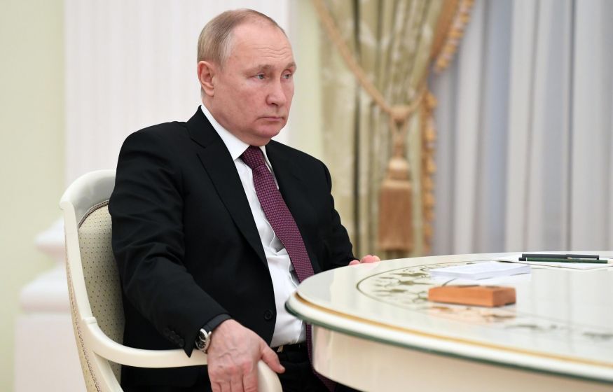 Путин запретил жадничать в вопросах помощи семьям участников СВО